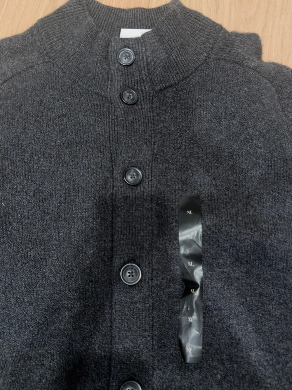 Bannana Republic Men’s Black Button-Up Wool Cardigan Sweater